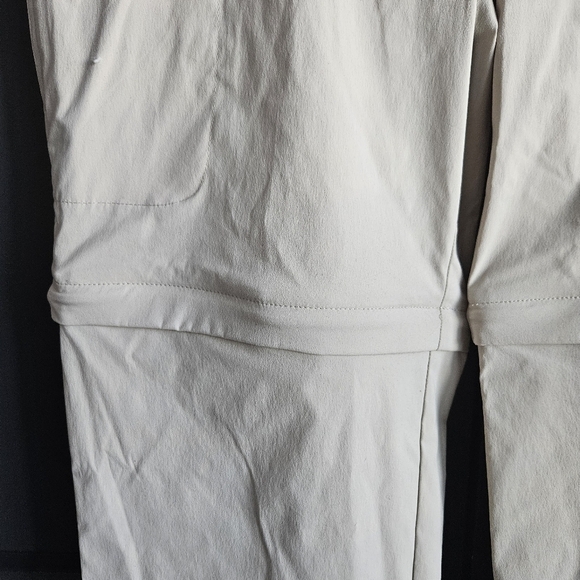 Ultimate Terrain Womens Size 12 Flat Front Hiking Convertible Zip Off Pants. NWT - Picture 3 of 14